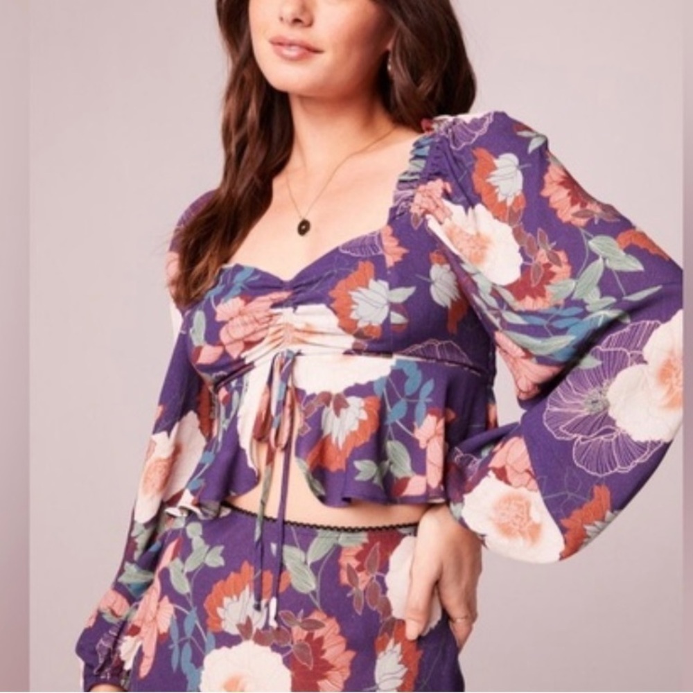 Band of the free NWT puff sleeve purple floral peplum crop v square neck top